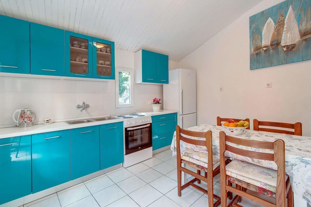 Narcis Central Apartment With Sea & City Views Veli Lošinj Exteriör bild